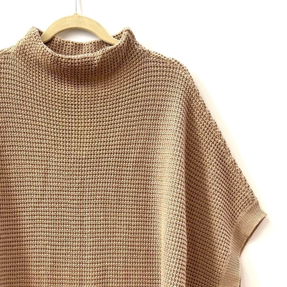 Francesca’s Alya tan poncho sweater NWT - Picture 2 of 8